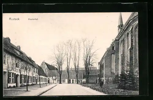 AK Rostock, Klosterhof mit Kirche