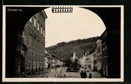 AK Gmünd, Blick durch das Tor auf den Stadtplatz