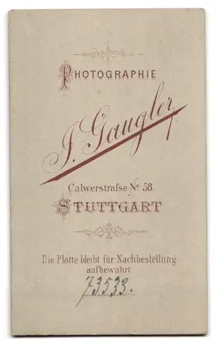 Fotografie J. Gaugler, Stuttgart, Calwerstrasse 58, Bürgerliche Frau mit Halskette