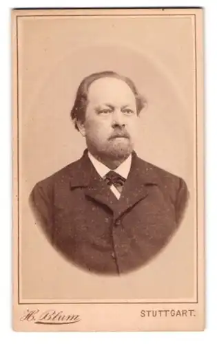 Fotografie H. Blum, Stuttgart, Friedrichstr. 31, Bürgerlicher Mann mit hoher Stirn