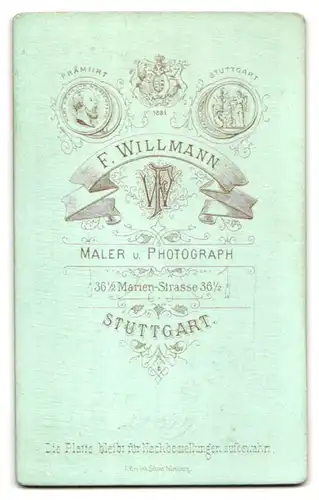 Fotografie F. Willmann, Stuttgart, Marienstrasse 36, Bürgerliche Dame im Sonntagskleid