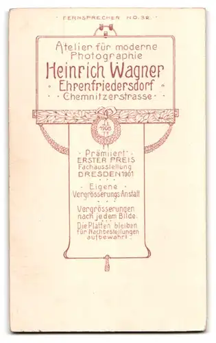 Fotografie Heinrich Wagner, Ehrenfriedersdorf, Chemnitzerstrasse, Junger bürgerlicher Mann mit Zigarre