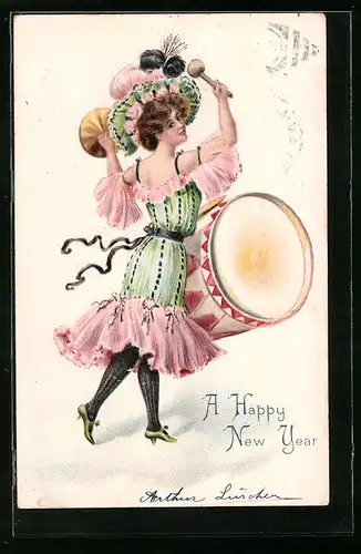 Präge-AK Dame im Kleid mit Trommel