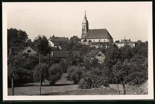 Fotografie Brück & Sohn Meissen, Ansicht Krögis, Ortansicht mit der Kirche