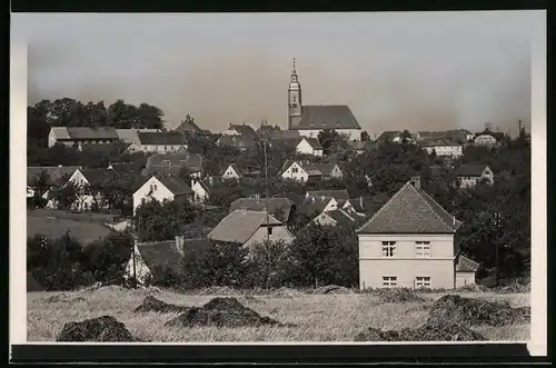 Fotografie Brück & Sohn Meissen, Ansicht Krögis, Blick in den Ortsteil Görtitz mit Kirche