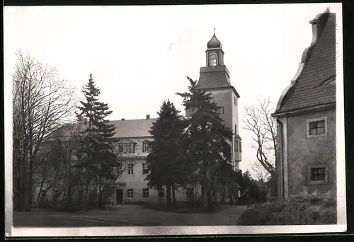 Fotografie Brück & Sohn Meissen, Ansicht Glaubitz, Blick auf das Erholungsheim und Schloss