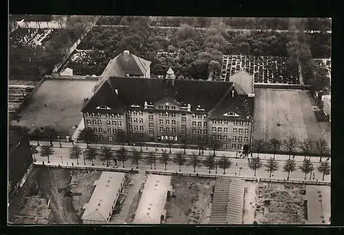 AK Berlin-Neukölln, Gemeindeschule Mariendorfer Weg, Fliegeraufnahme