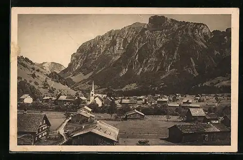 AK Mellau /Breg. Wald, Teilansicht mit Kirche und Kanisfluh