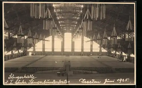 AK Dresden, I. Sächsisches Sängerfest, Innenansicht Sängerhalle, Vogelwiese