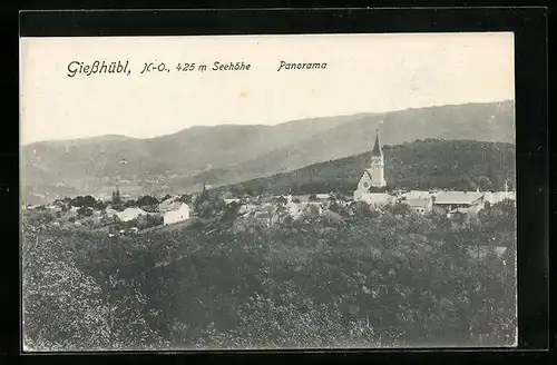 AK Giesshübl, Panorama der Ortschaft mit der Kirche