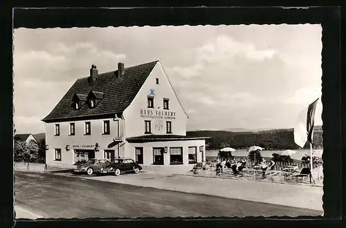 AK Langscheid am Sorpesee, vor dem Haus Volmert