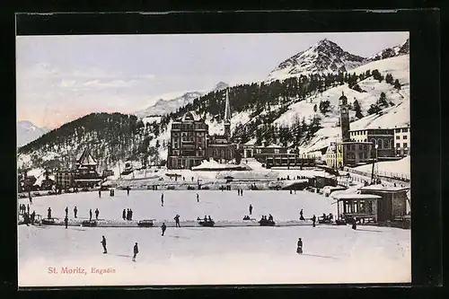 AK St. Moritz, Ortsansicht mit Eisläufern im Winter