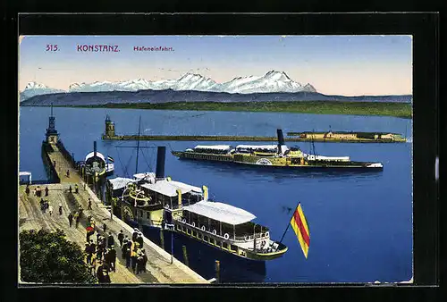 AK Konstanz, Hafeneinfahrt mit Dampfer
