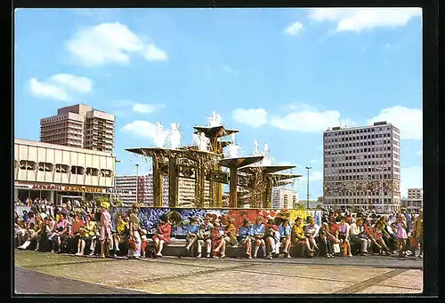 AK Berlin, Alexanderplatz mit Alex Grill Cafeteria und Brunnen