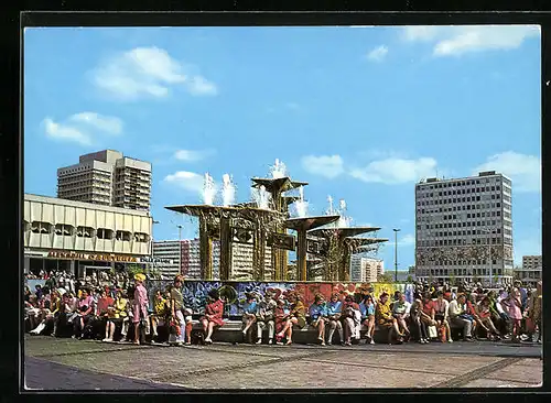 AK Berlin, Alexanderplatz mit Alexgrill Cafeteria und Brunnen