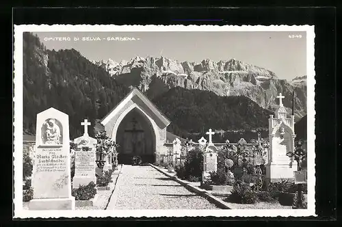 AK Gardena, Cimitero di Selva