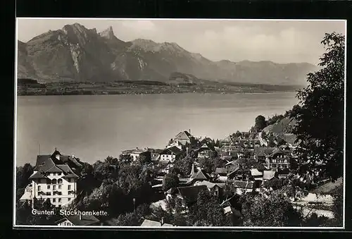 AK Gunten, Ortsansicht mit Stockhornkette