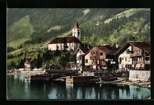 AK Brienz, Teilansicht mit Booten und Kirche