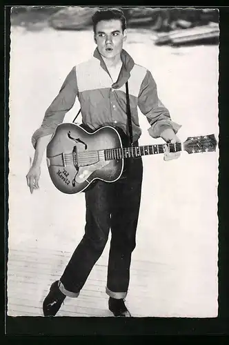 AK Musiker Ted Herold in schwarzweiss fotografiert