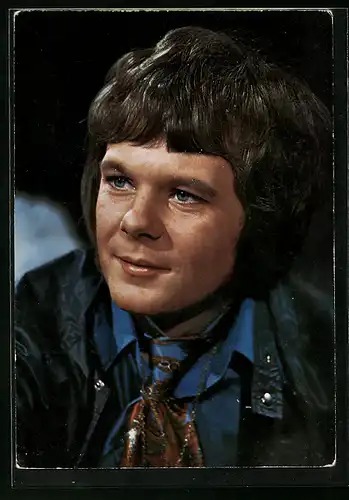 AK Musiker Graham Bonney mit Krawatte