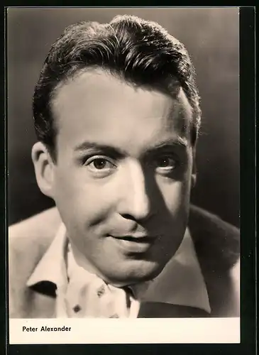 AK Musiker Peter Alexander in schwarzweiss fotografiert