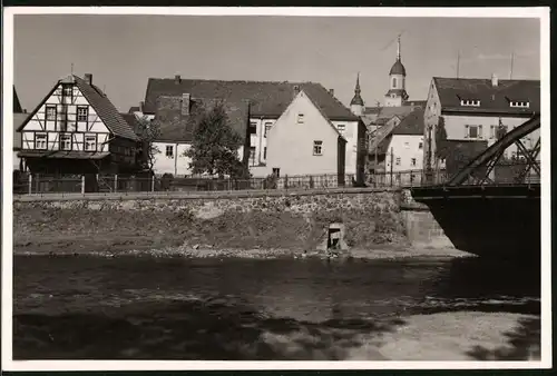 Fotografie Brück & Sohn Meissen, Ansicht Rosswein a. d. Mulde, Partie an der Brücke mit Blick auf die Muldenstrasse