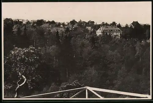 Fotografie Brück & Sohn Meissen, Ansicht Frankenberg i. Sa., Blick nach de Erholungsheim und die Dächer im Ort