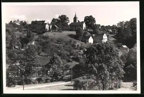 Fotografie Brück & Sohn Meissen, Ansicht Rothschönberg, Blick auf den Ort mit Kirche