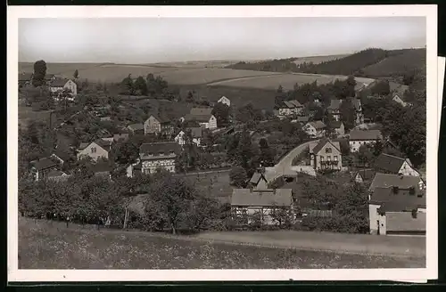 Fotografie Brück & Sohn Meissen, Ansicht Grund b. Mohorn, Blick in den Ort mit Wohnhäusern