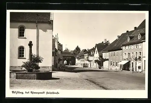 AK Sulzburg /Badischer Schwarzwald, Hauptstrasse mit Geschäft und Brunnen
