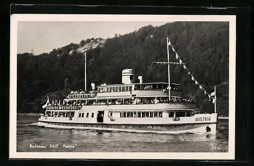 AK Dampfer Austria in Flaggengala auf dem Bodensee
