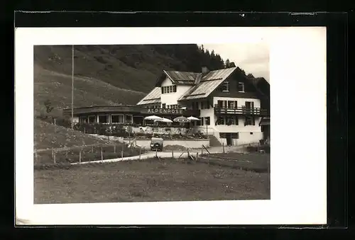 AK Mittelberg, Gasthof Alpenrose mit Terrasse