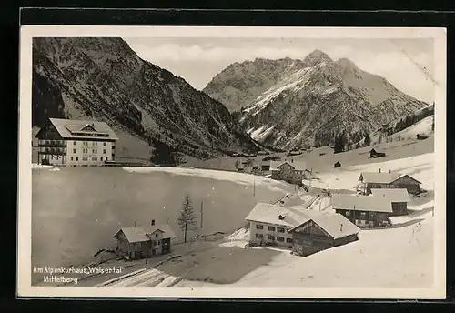 AK Mittelberg, Ortsansicht mit Alpenkurhaus Walsertal im Winter