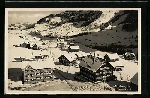 AK Mittelberg i. kl. Walsertal, Ortsansicht im Winter aus der Vogelschau