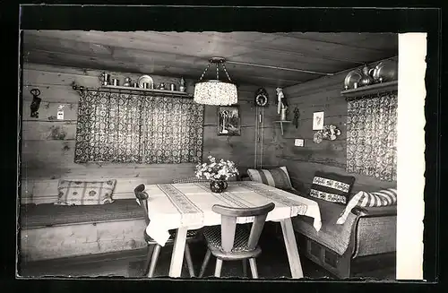 AK Lech, Innenansicht des Berghauses Sonneneck