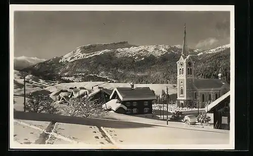 AK Riezlern, Teilansicht mit Kirche im Winter