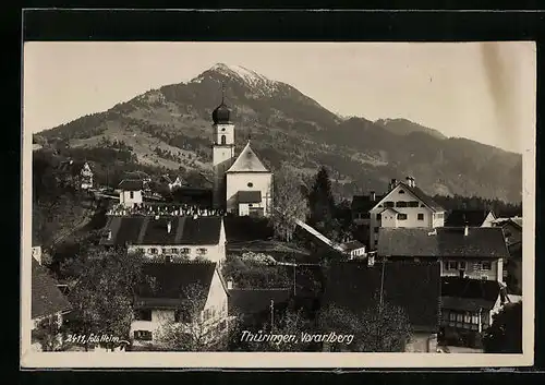 AK Thüringen, Blick auf den Friedhof und die Berglandschaft