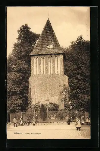 AK Wismar, Alter Wasserturm mit Kindern