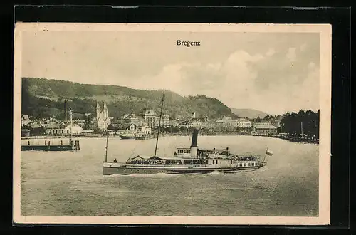 AK Bregenz a. B., Ortsansicht vom Wasser aus, mit Dampfer