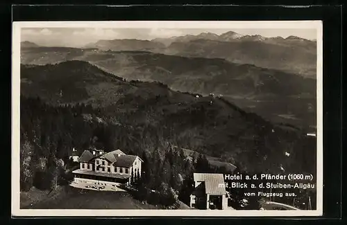 AK Bregenz a. B., Hotel auf dem Pfänder vom Flugzeug aus