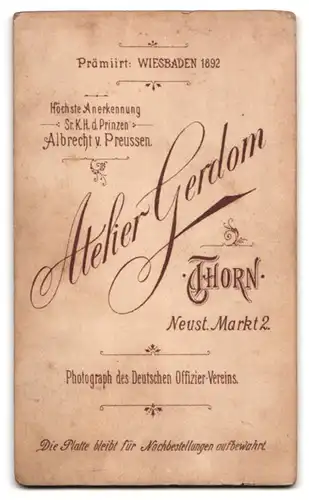 Fotografie Atelier Gerdom, Thorn, Neust. Markt 2, Bürgerlicher Herr mit Vollbart und Brille