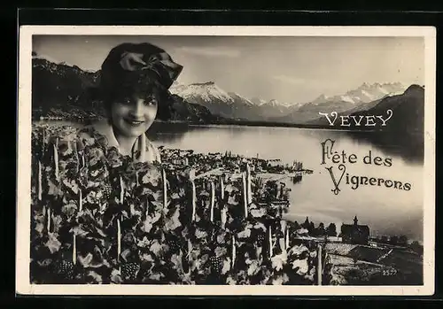 AK Vevey, Fete de Vignerons - Junge Frau zwischen Weinstöcken vor Ort, See und Bergen