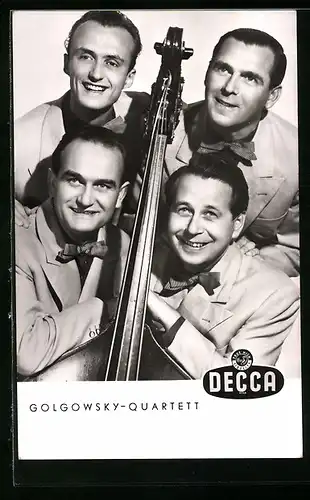 AK Musiker Gologowsky-Quartett mit einem Cello-Griff