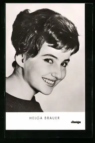 AK Musikerin Helga Brauer von der Seite