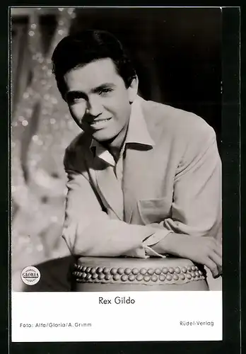 AK Musiker Rex Gildo in schwarzweiss fotografiert