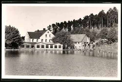 Fotografie Brück & Sohn Meissen, Ansicht Herrndorf-Hetzdorf, Partie am Gasthaus Sumpfmühle