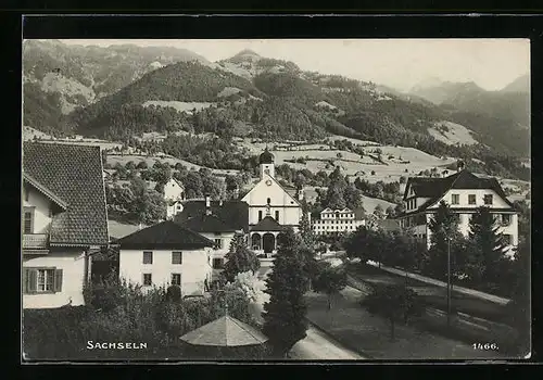 AK Sachseln, Ortspartie mit Blick auf Berge