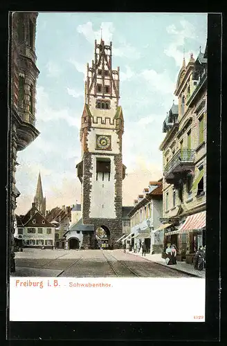 AK Freiburg i. B., Strassenbahn passiert das Schwabenthor
