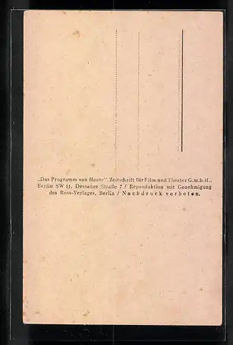 AK Schauspieler Ralph Arthur Roberts mit einem Monokel im Anzug