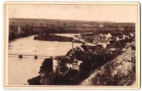 Fotografie unbekannter Fotograf, Ansicht Landsberg am Lech, Teilansicht der Stadt mit Lechbrücke